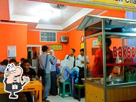 Bakso Urat Pak Gepeng: Kenikmatan yang Tak Pernah Pudar di Setiap Sajian